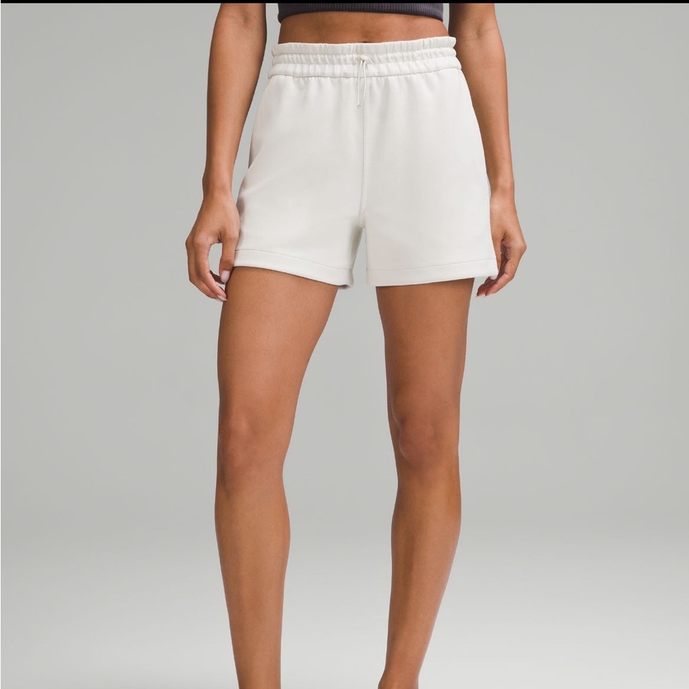 NEW Lululemon 4” High Rise Short